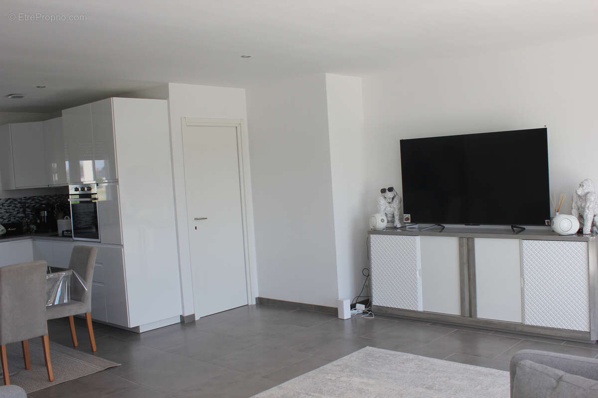 Maison à LA CHAPELLE-SUR-LOIRE