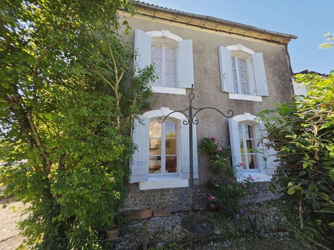 Maison à SOUMENSAC