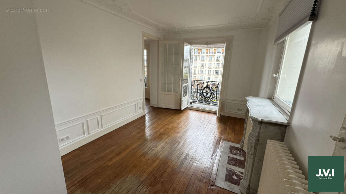 Appartement à ENGHIEN-LES-BAINS