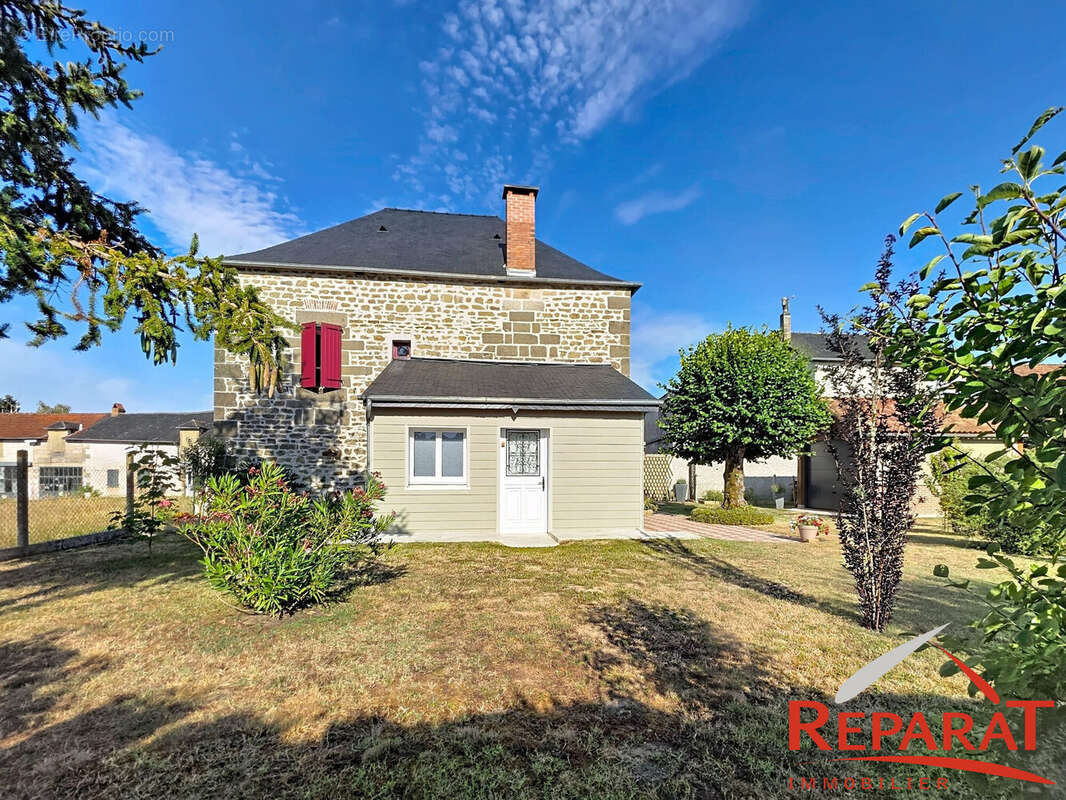 Maison 128 m² à Pazayac  - photo 4