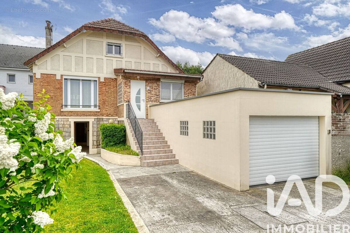 Photo 1 - Maison à BAILLET-EN-FRANCE