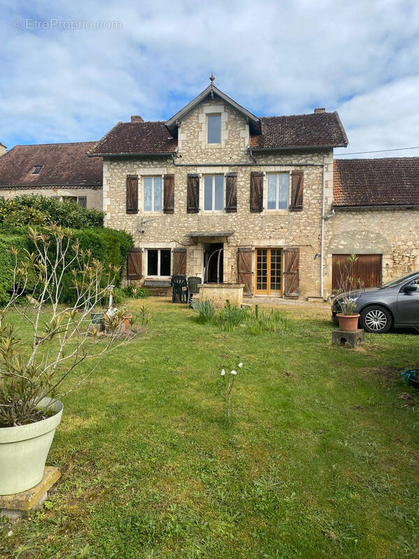Maison à PRATS-DE-CARLUX