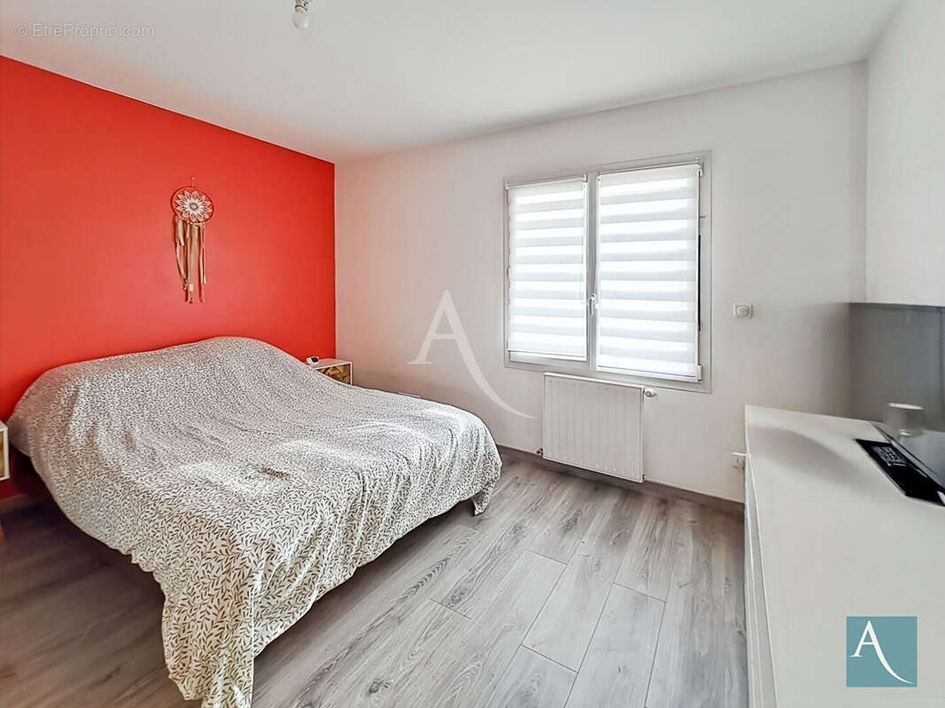 Maison à MORIGNY-CHAMPIGNY