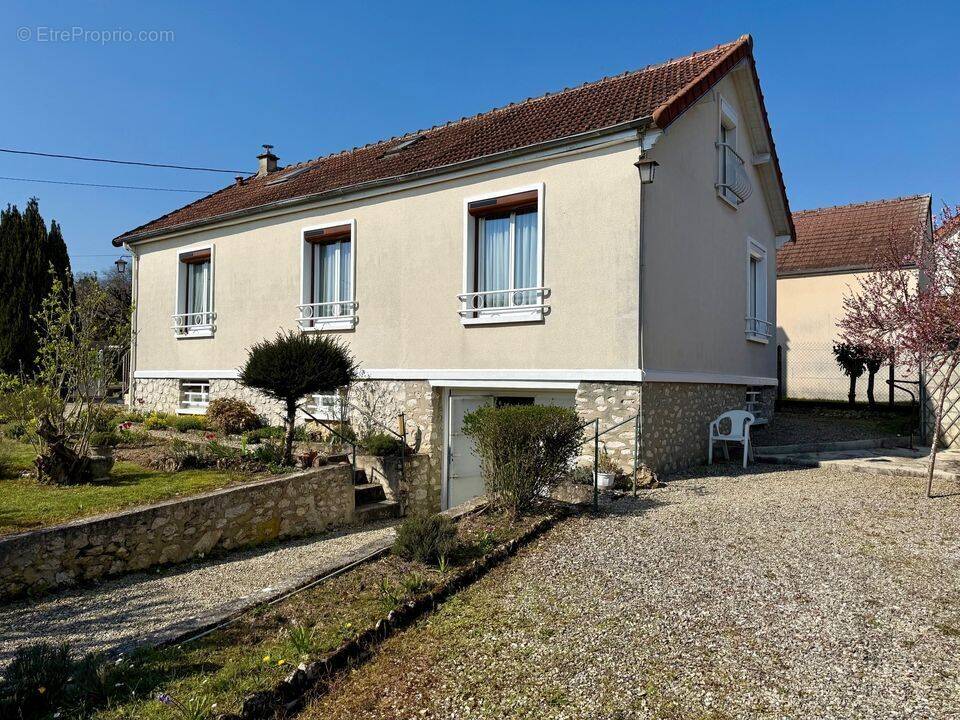 Maison à DONNEMARIE-DONTILLY