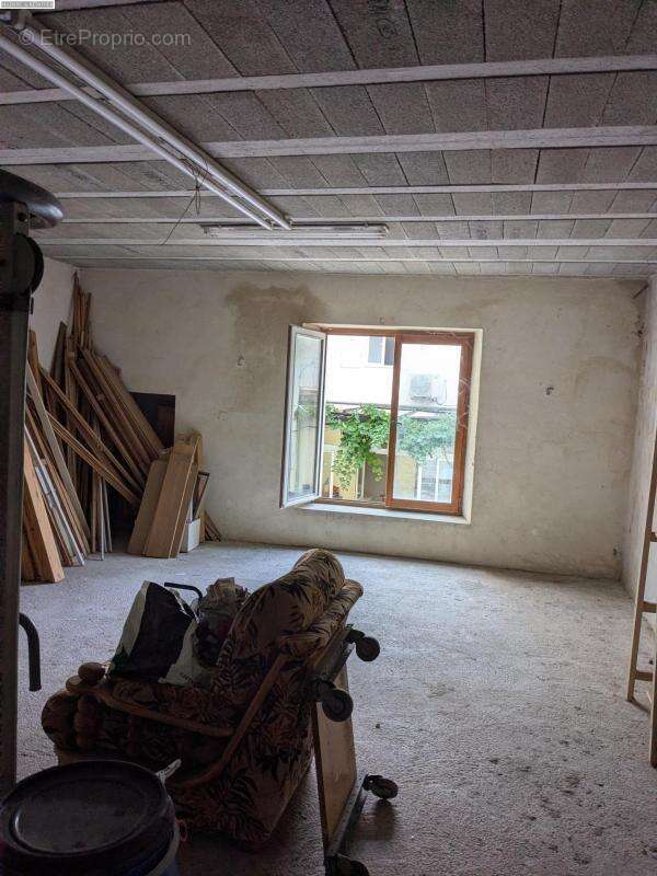 Ensemble immobilier/ 2 maisons,1 appartement en ville - photo 16