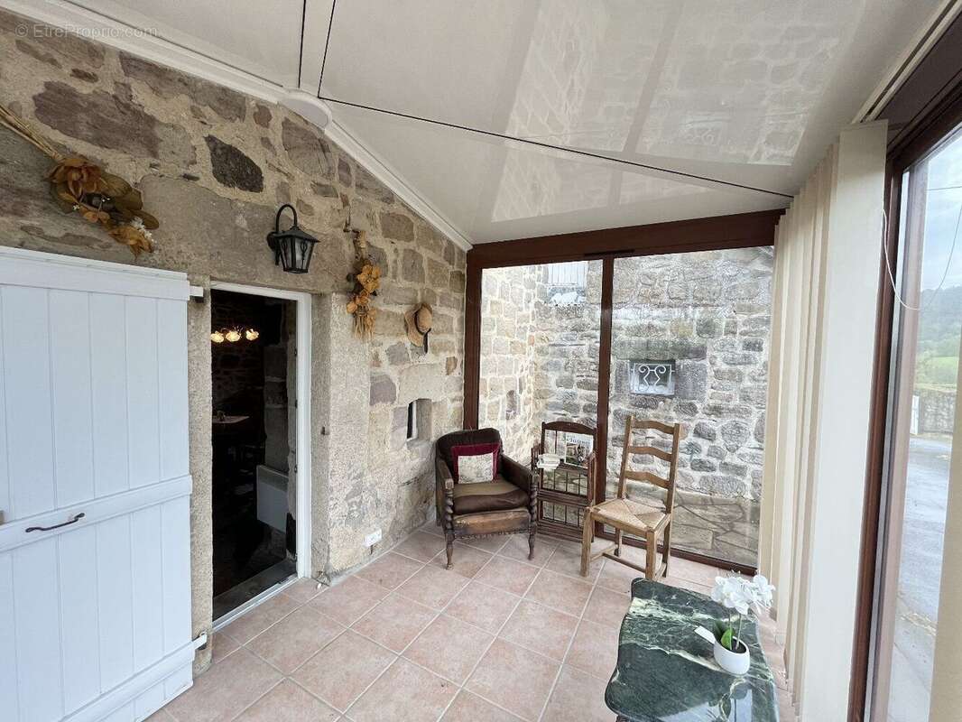 Corps de ferme avec souillière - EXCLUSIVITÉ - photo 13