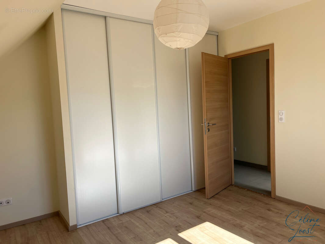EXCLUSIF ! Situation calme pour cette maison de 2016, d'env. 116 m2 sur 4,55 ares - photo 16