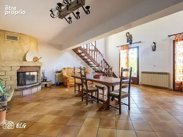Belle villa de caractère en plein centre-ville de Juvignac - photo 19