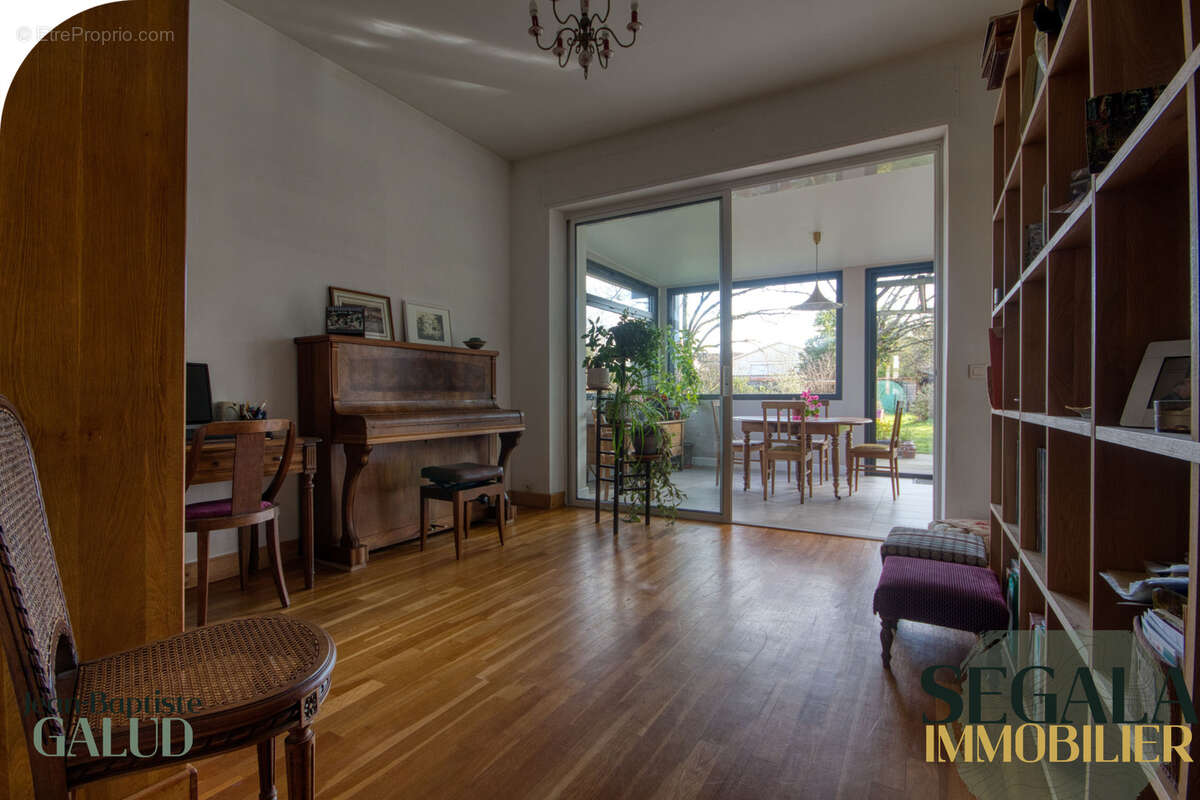 Maison familiale dans le centre ville - photo 9