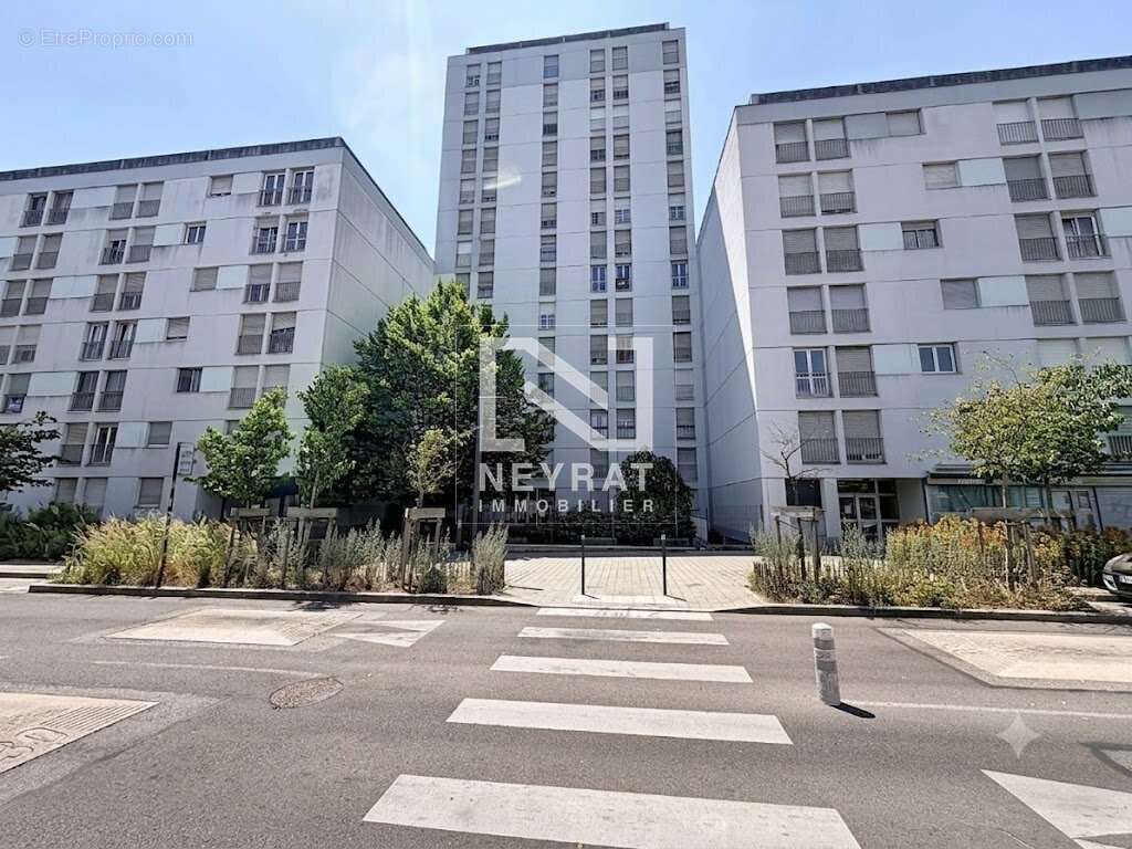 Appartement lumineux avec vue dégagée - photo 10