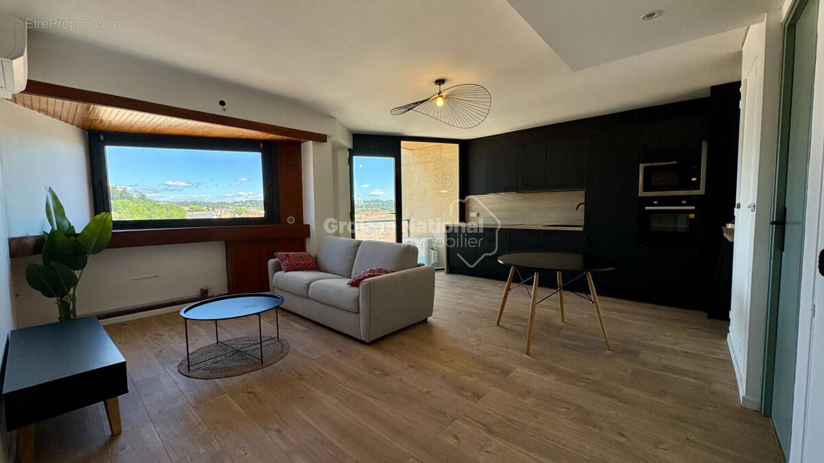 Appartement à NIMES