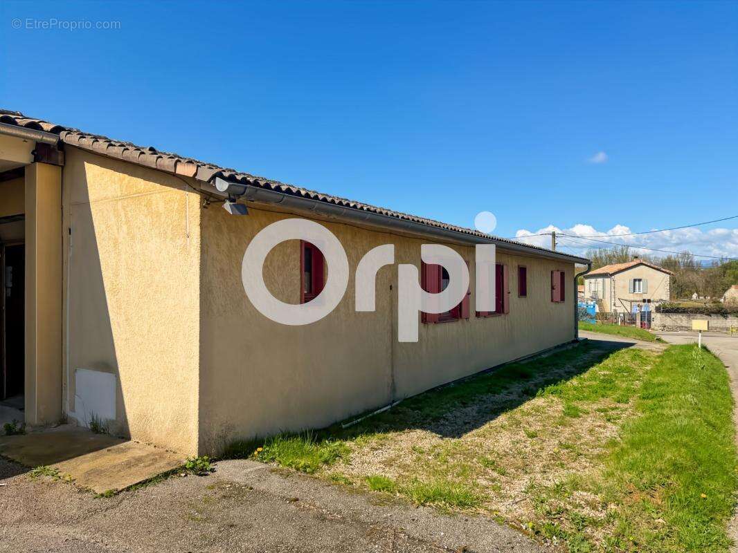 Maison à RUOMS