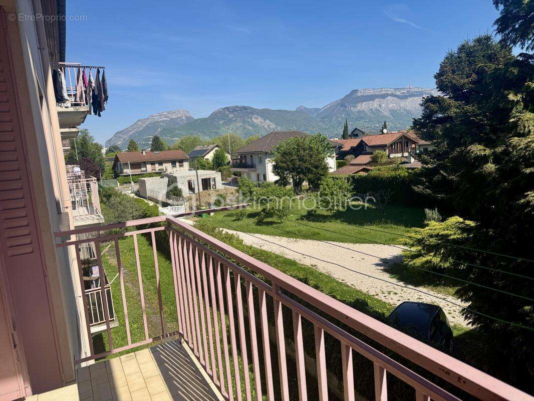 Appartement à POISAT