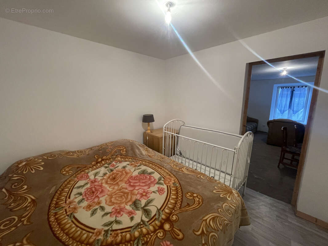 Maison à ROCHEFORT-MONTAGNE