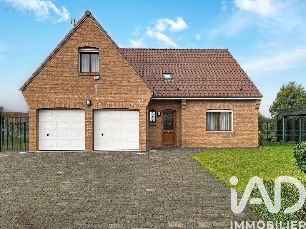 Photo 1 - Maison à ROOST-WARENDIN