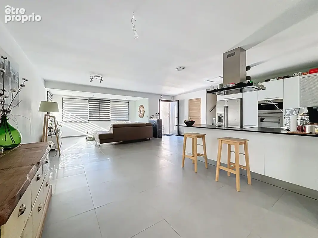 À vendre maison t5 avec piscine chauffée et garage à la couronne - photo 12