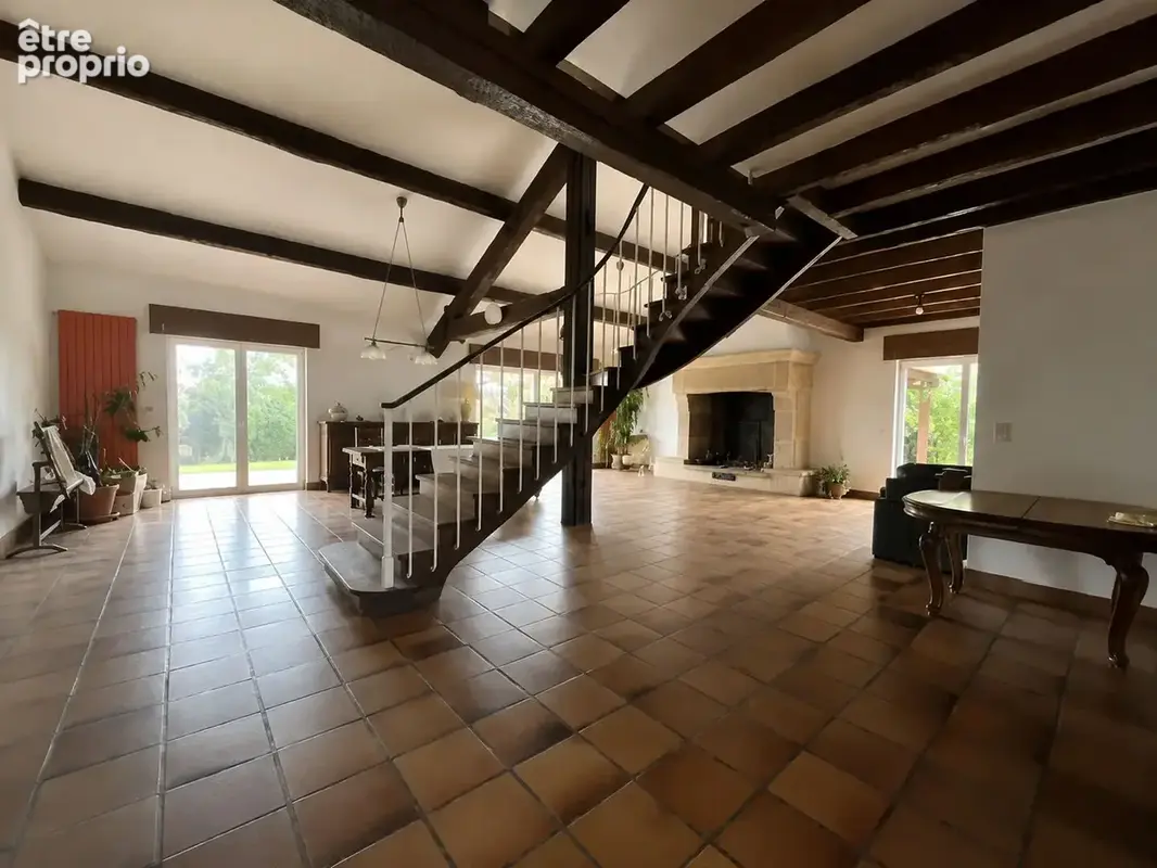 Maison 197 m² à Pirey  - photo 6