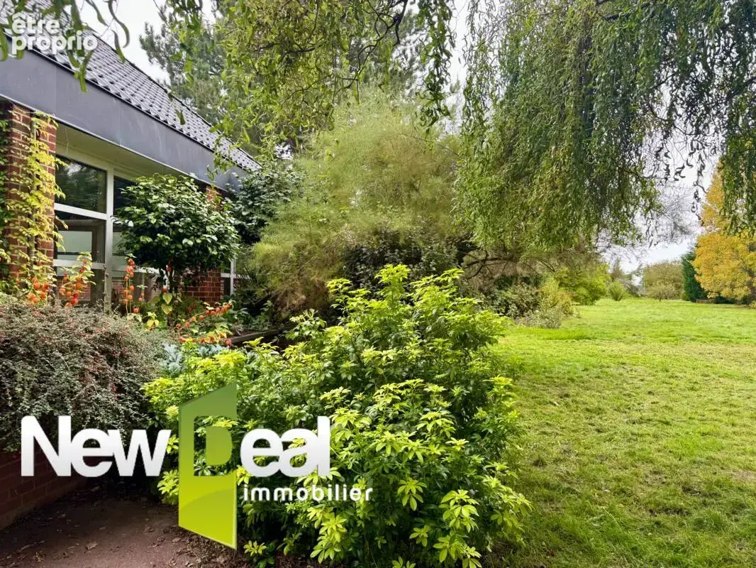 Maison individuelle / 5 chambres / garage / piscine - photo 1