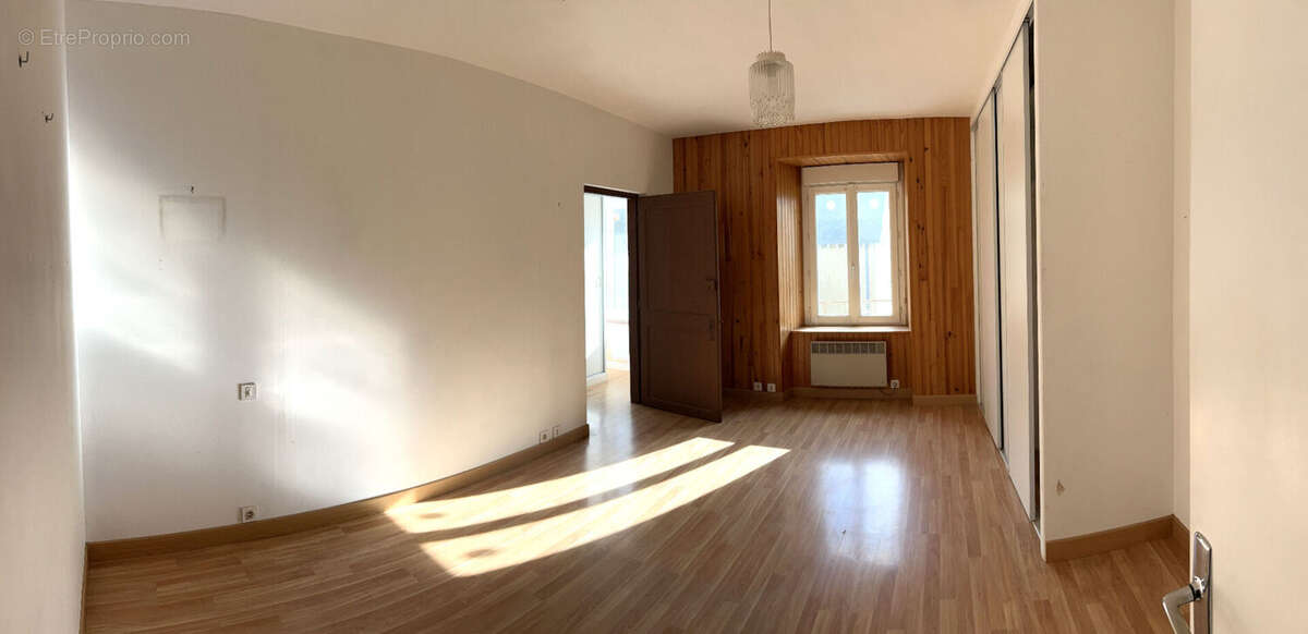 Maison à LA GUERCHE-DE-BRETAGNE