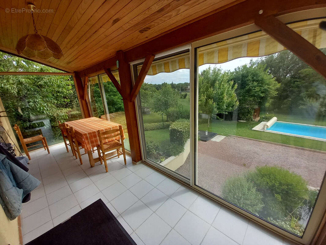 Exclusivité - villa f4 avec piscine - photo 14
