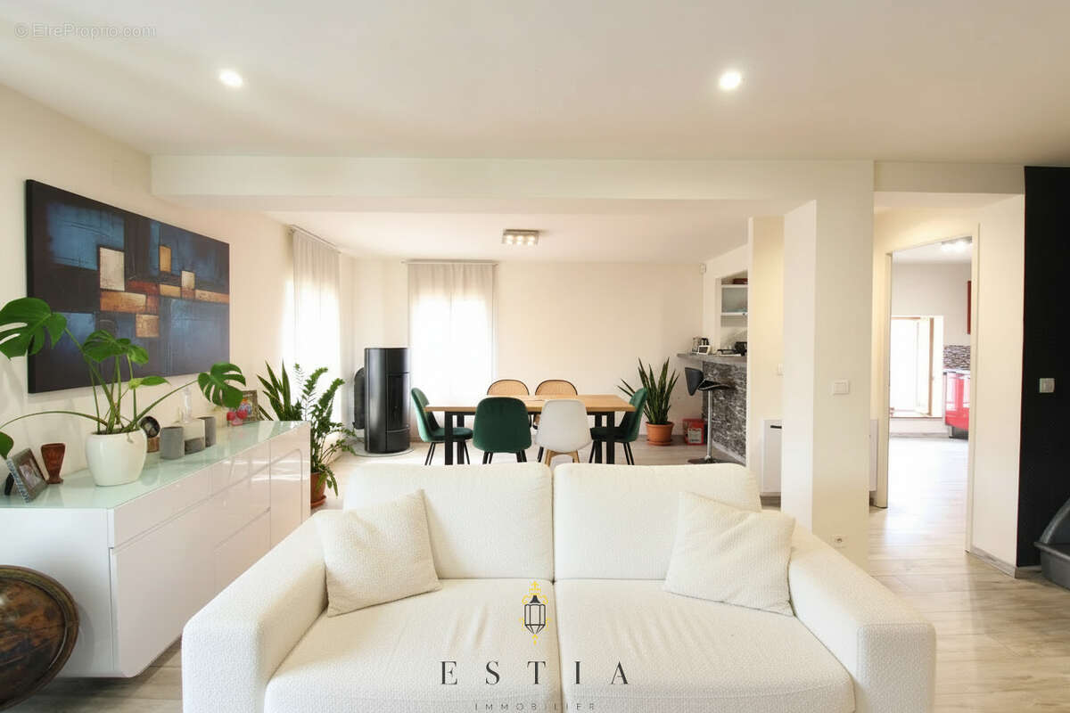 Appartement à SAIZERAIS