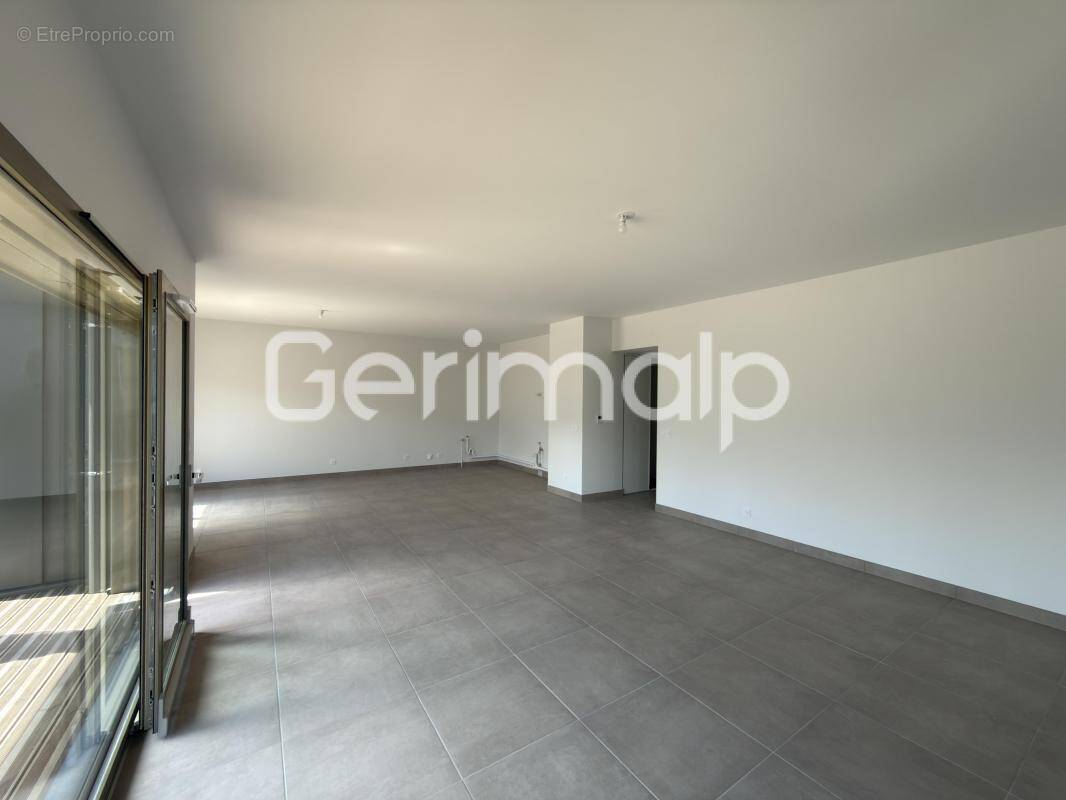Appartement à ANNECY-LE-VIEUX