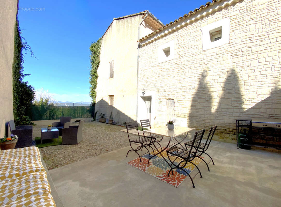 Malaucène - maison 53m2 avec cour de 77m2 - photo 2