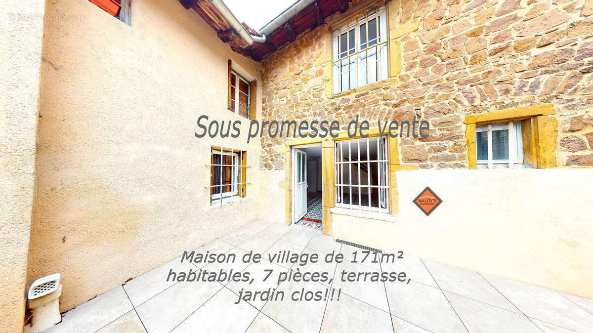 Maison à CHAMBOST-ALLIERES