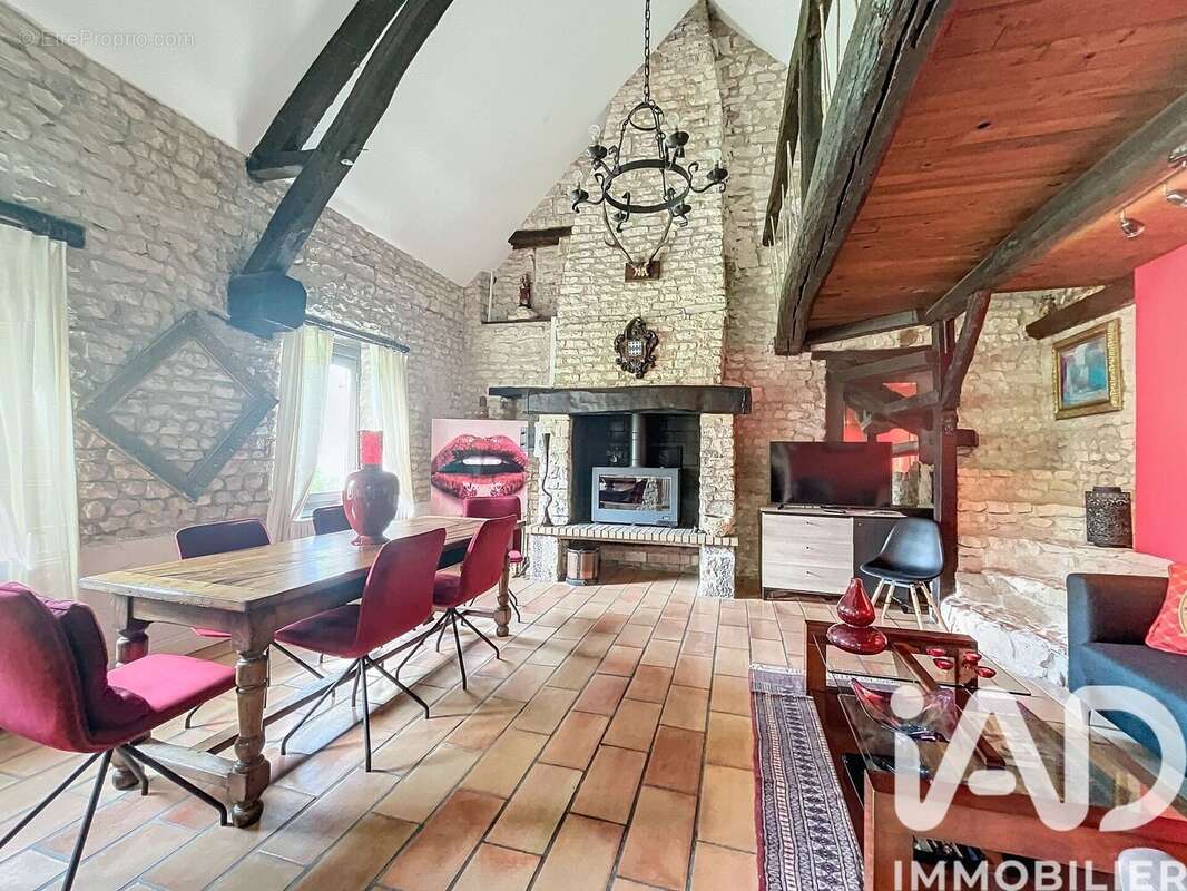 Maison 115 m² à Nargis  - photo 3