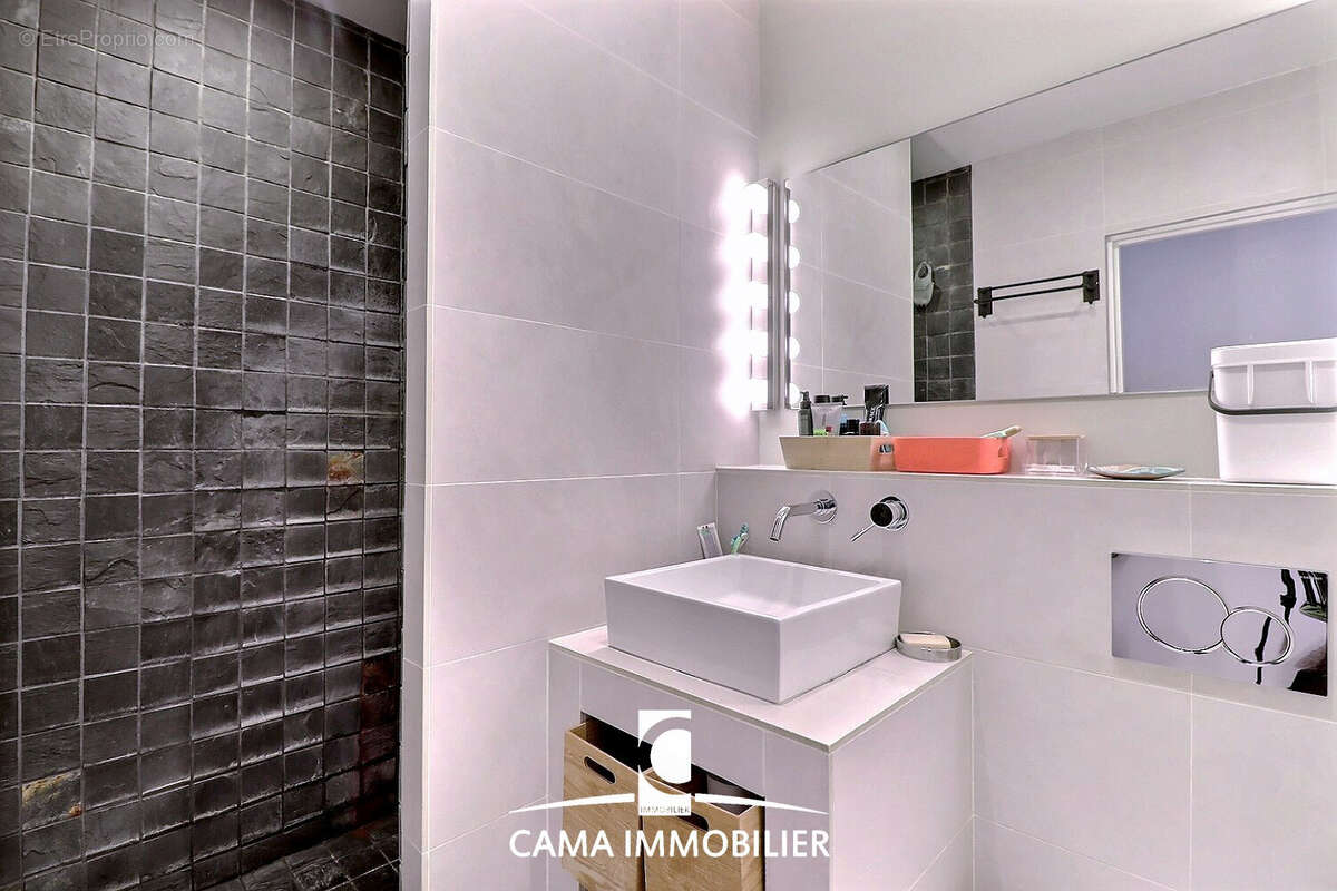 Appartement à FONTENAY-LE-FLEURY