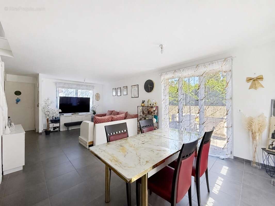 Maison à vendre 5 pièces MONTAGNY LES LANCHES (74) - photo 2