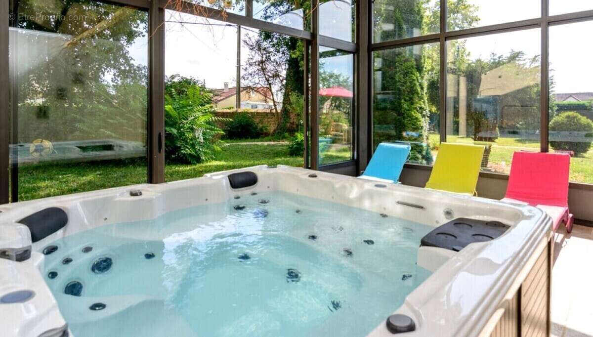 Maison à SAINT-MARCEL