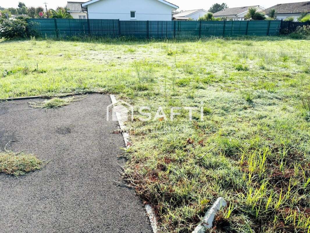 Photo 2 - Terrain à PARENTIS-EN-BORN