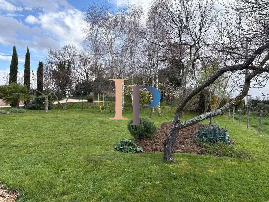 Saint hilaire sous charlieu - photo 4