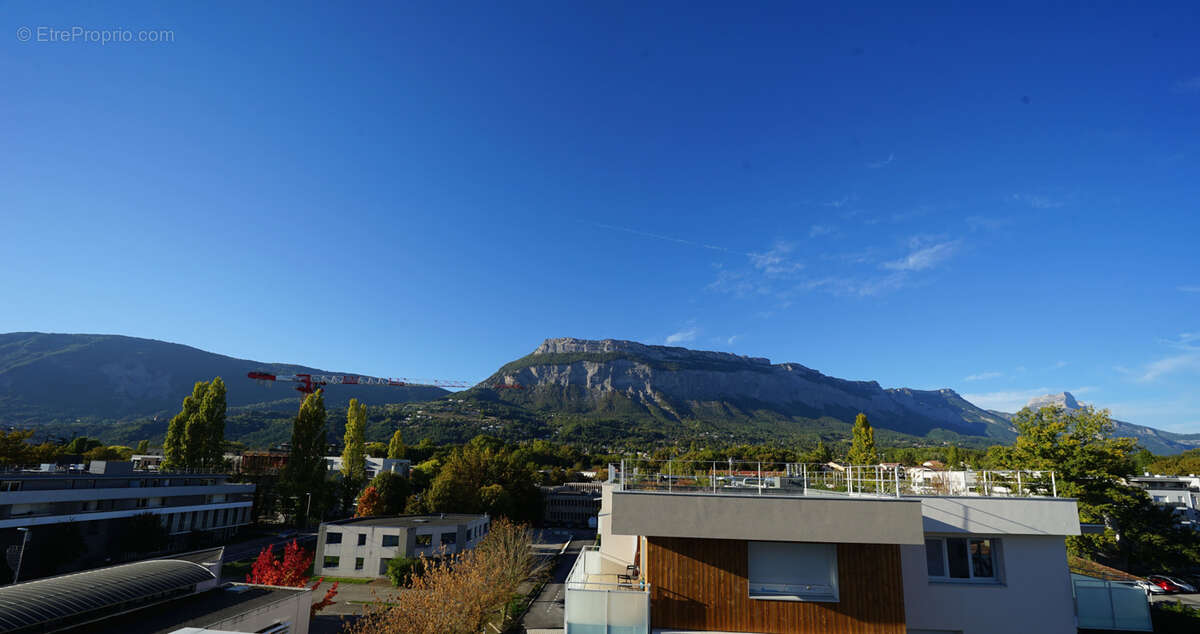 Appartement à MEYLAN