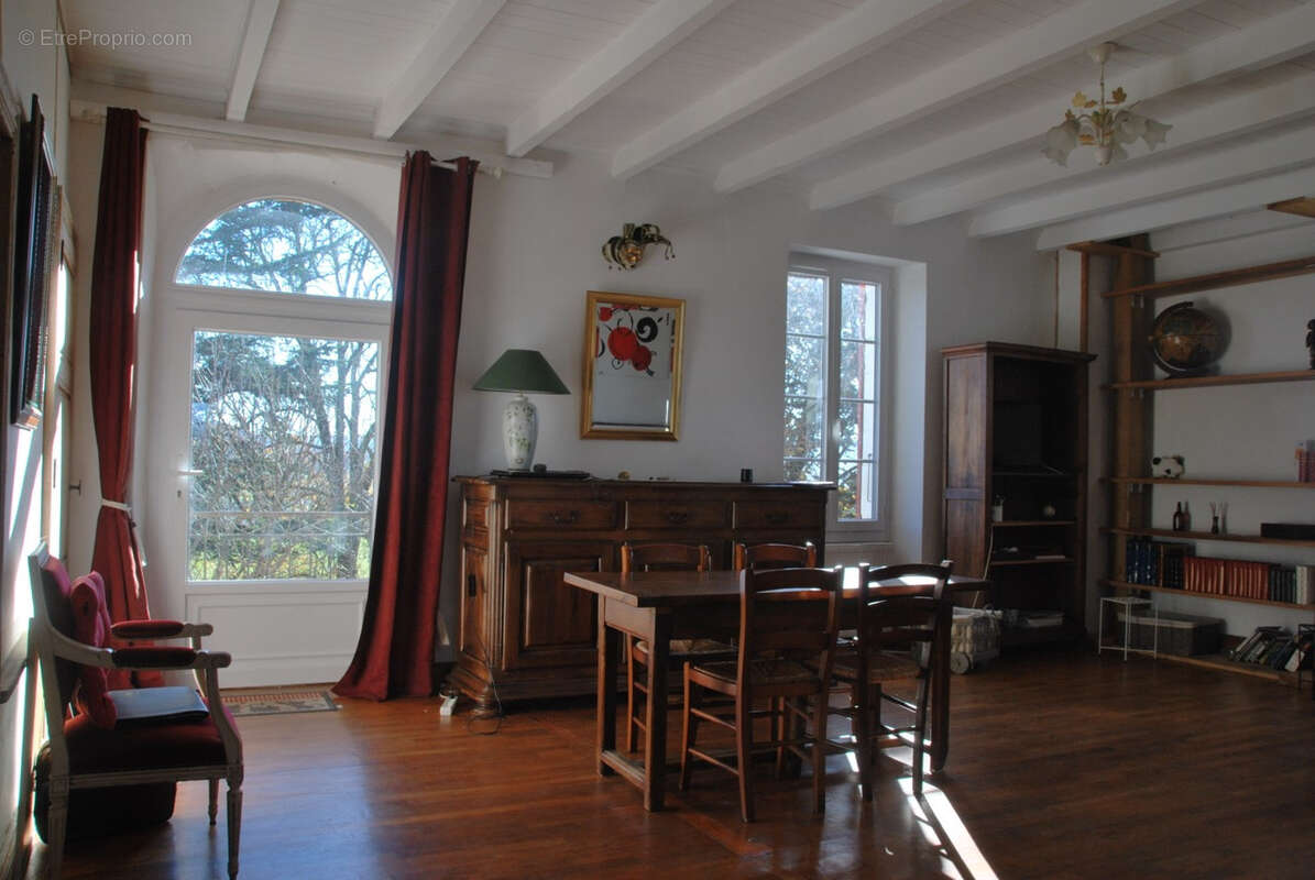 Maison de campagne avec gîte, piscine et grange - photo 6