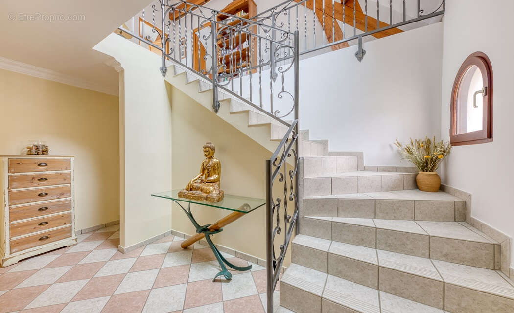 Maison à OZOIR-LA-FERRIERE