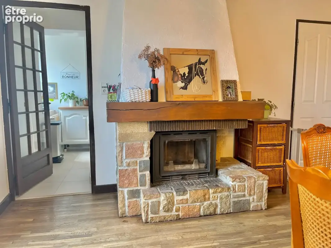 Appartement 5 pièces 102 m² à vendre à Rioz (70190) - photo 4