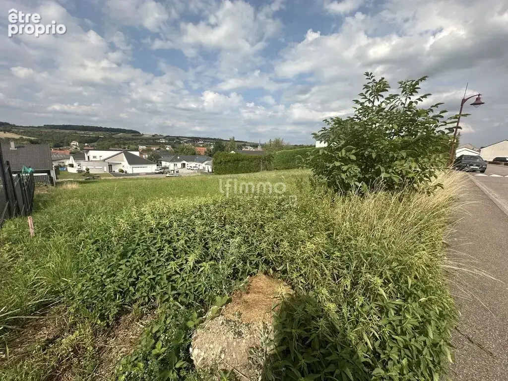 Terrain constructible de 503 m2 - photo 2