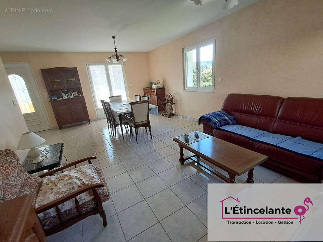 Maison à LE VAL-D&#039;AJOL