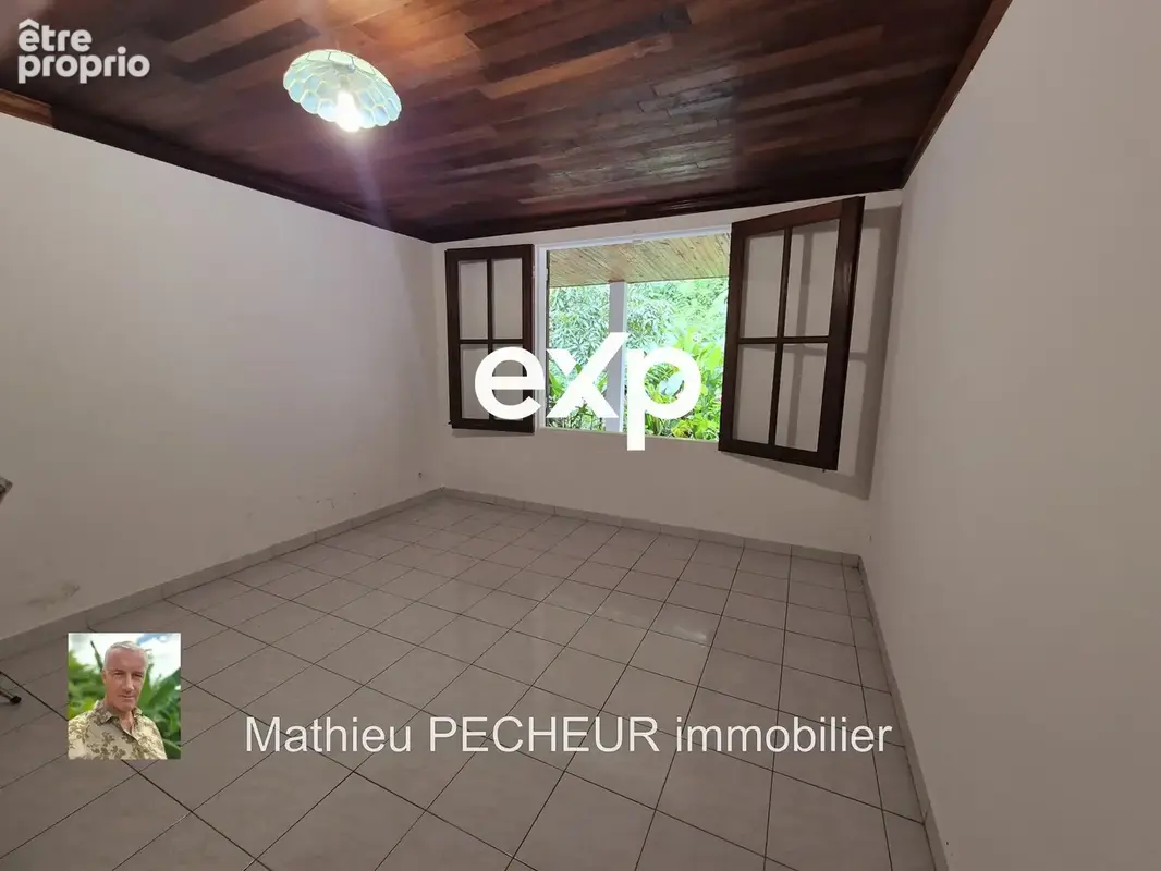 Maison 7 pièces 190 m² à vendre à Sainte-Marie (97438) - photo 8