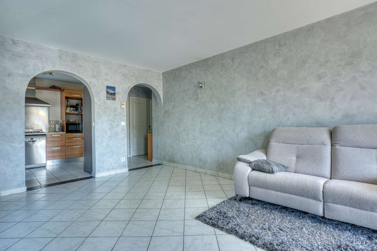 En exclusivité : Appartement T3 en rez-de-jardin à Grésy-sur-Aix - photo 2