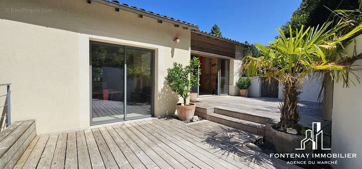 Maison à SANSAIS