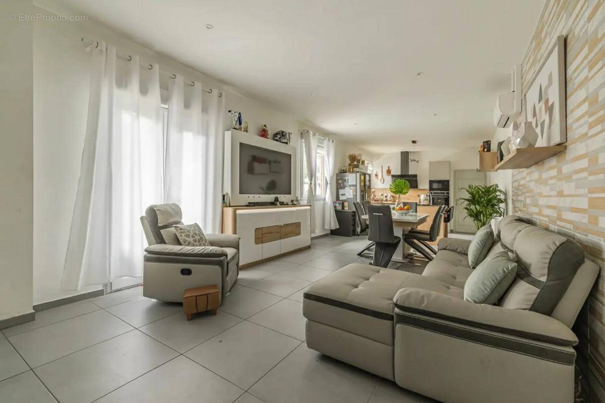 Maison à CHAMPIGNY-SUR-MARNE