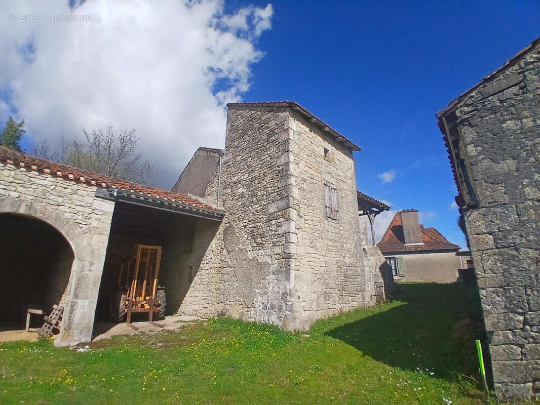 20260310_140214 - Maison à CAHORS