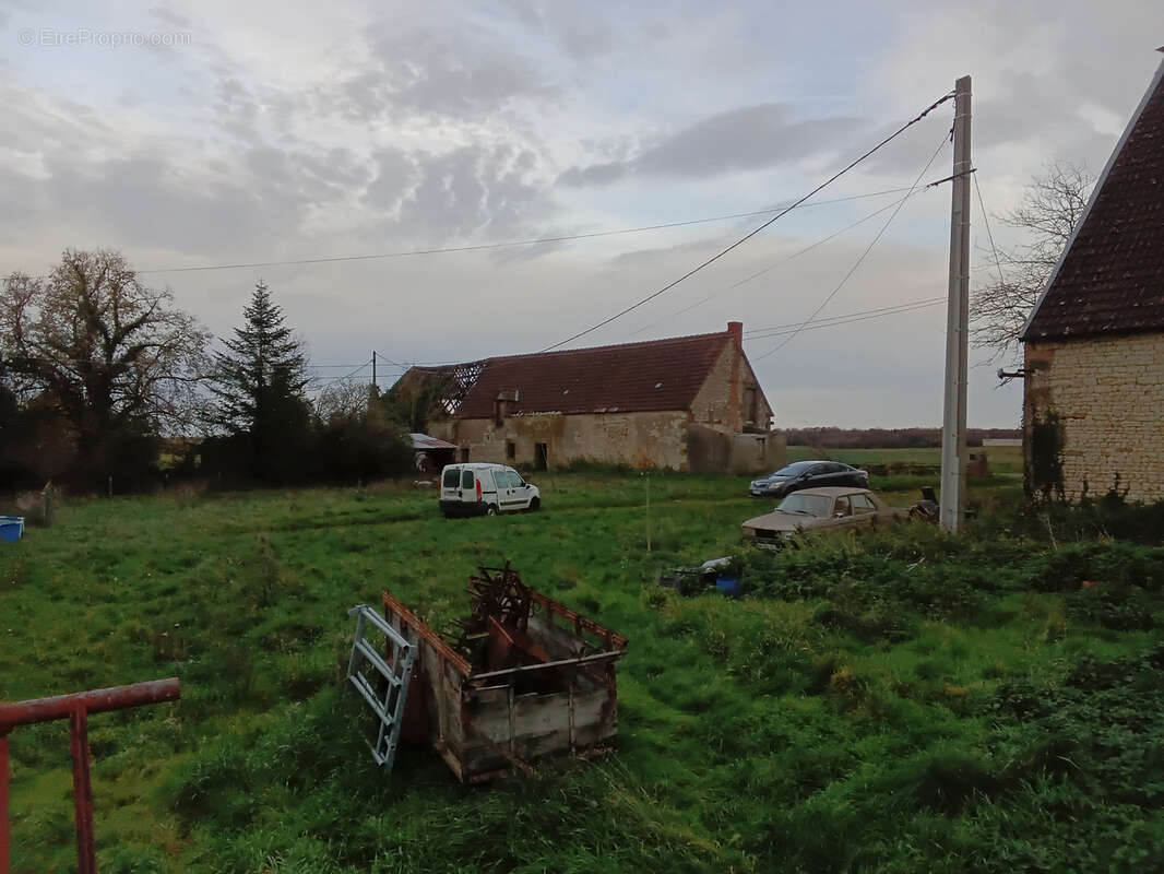 Maison à PRECY