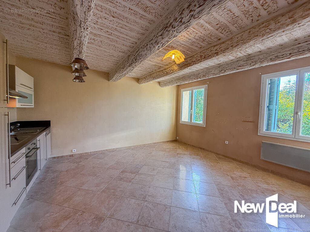 Appartement à MONTAUROUX