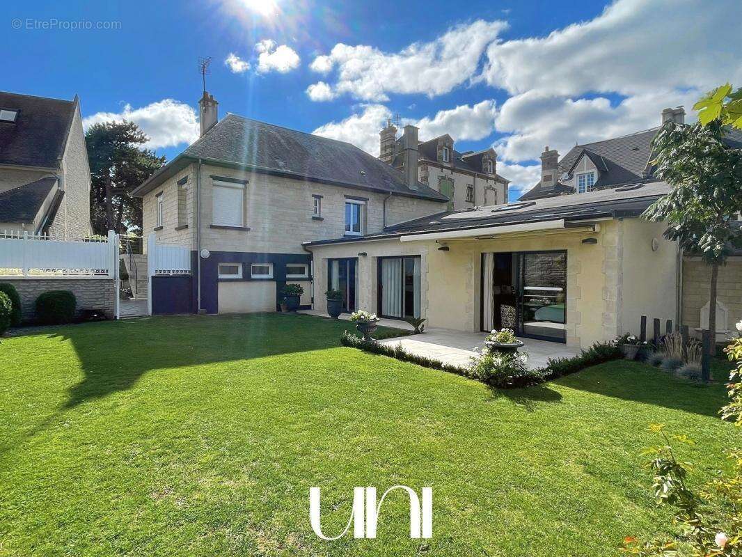 Maison à OUISTREHAM