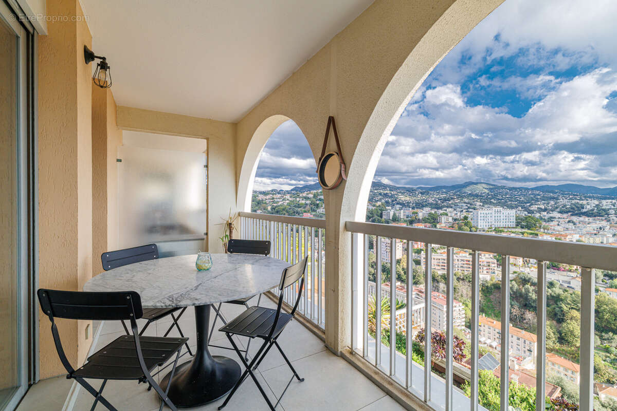 Appartement à NICE