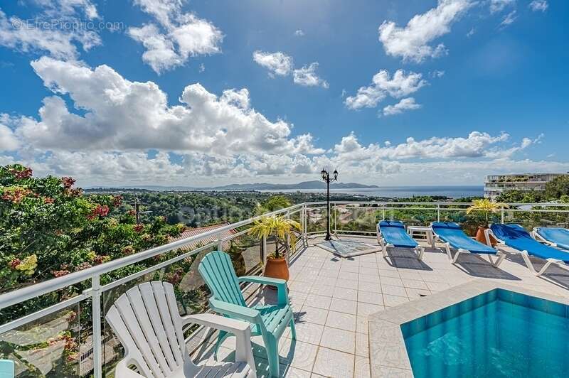 Maison à SCHOELCHER